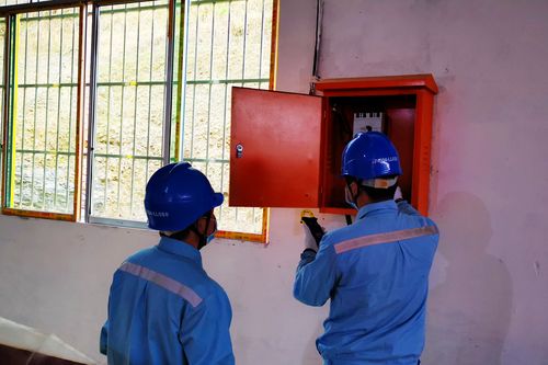 貴州都勻龍里供電局 靠前服務 精準助力復工企業電氣安裝無憂
